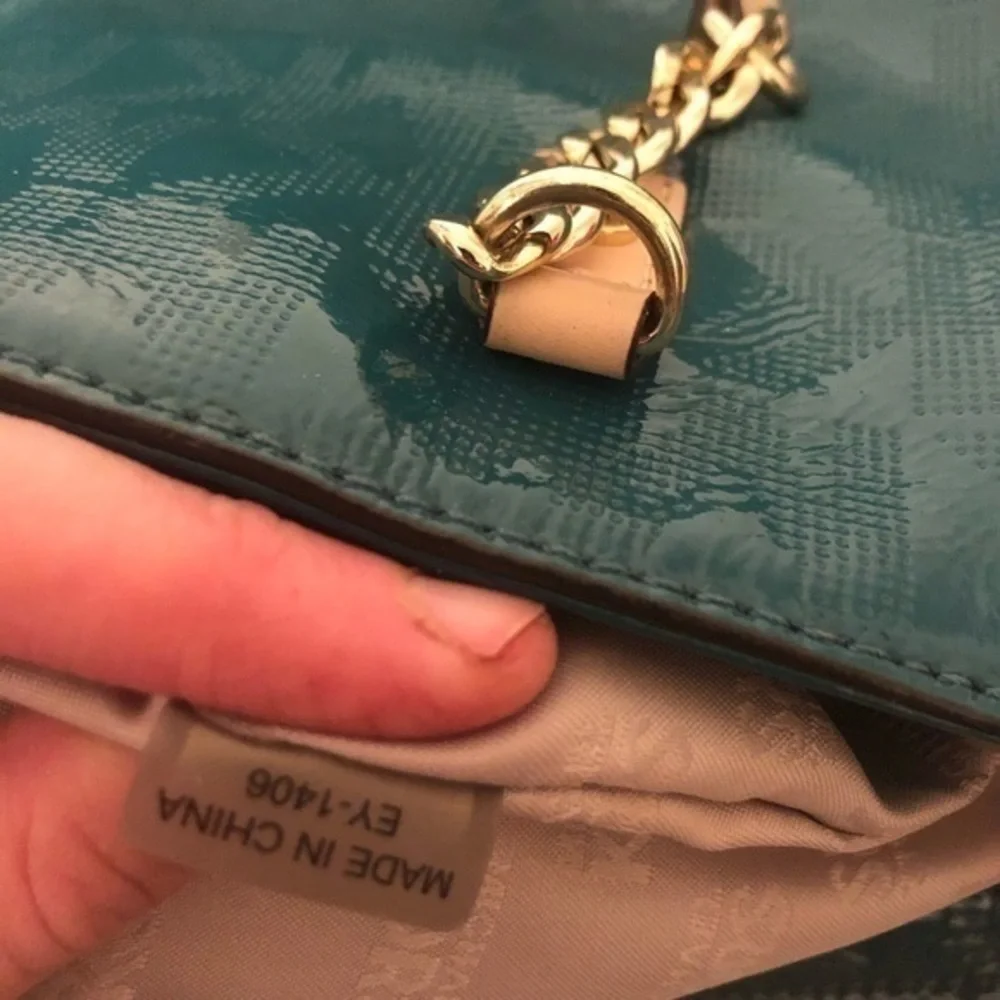 MICHAEL KORS jet set green patent leather embossed logo tote bag
